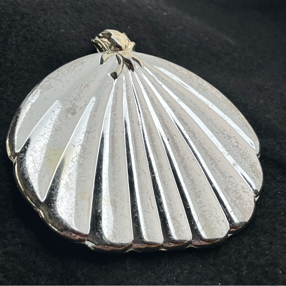 1990 Golden Damask Rose purse Pocket Mirror Wm. A. Rogers by Oneida Silversmiths